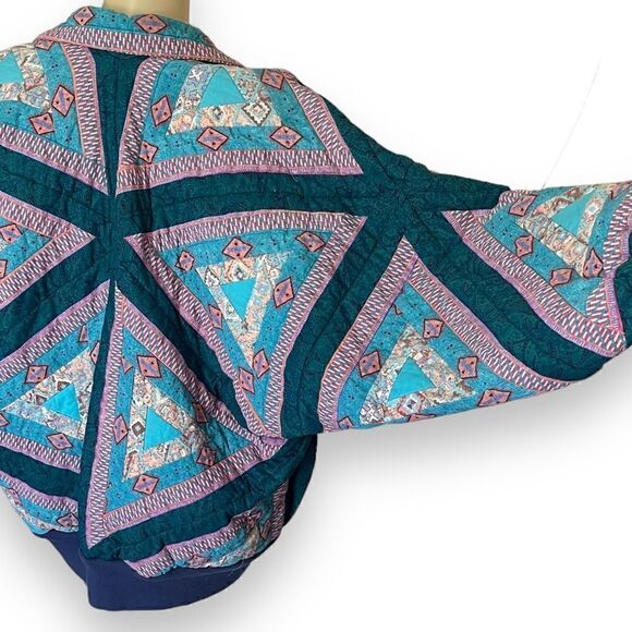 Vintage 1980’s Quilted Triangular Patchwork Batwing 3/4 Sleeve Bomber Jacket - Picture 8 of 16